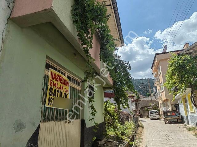 Engili, Akşehir içerisinde satılık Villa