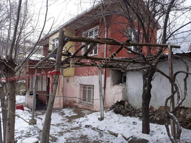 Çay Mahallesi, Akşehir içerisinde satılık Villa