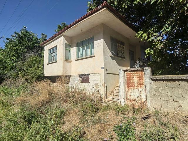 Engili, Akşehir içerisinde satılık Villa