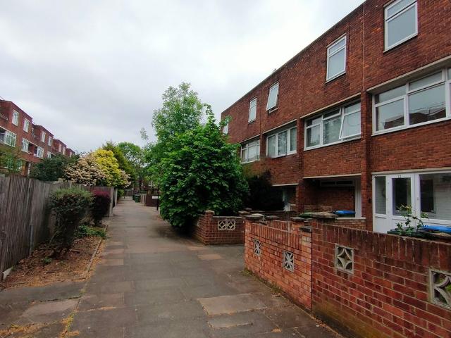 House for rent in Thamesmead, Greater London