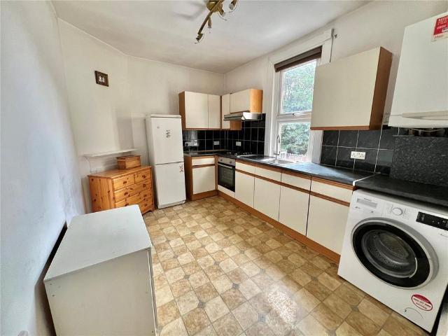 Apartment for rent in Bowes Park, Greater London