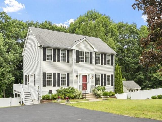 House for sale in Clinton, Massachusetts