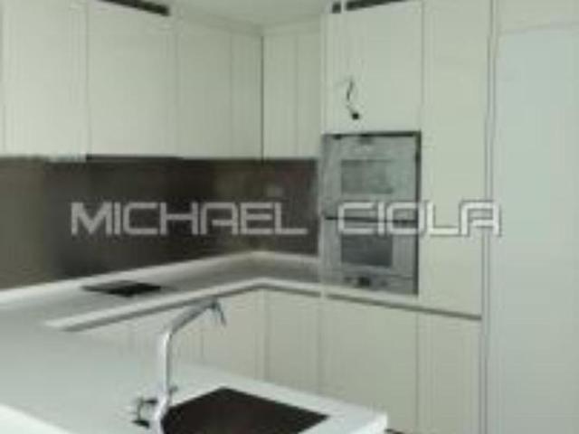 Apartment for sale in Tanglin Road