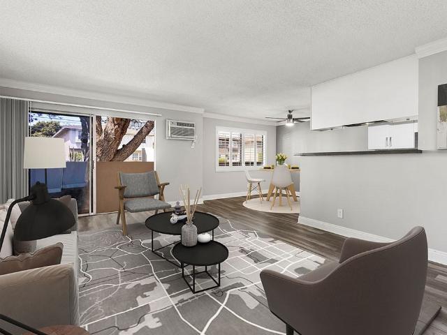 Apartment for rent in Canoga Park, California
