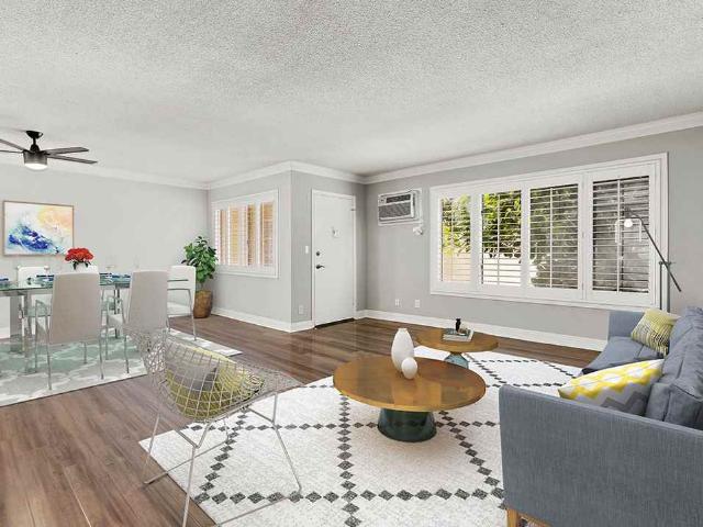 Apartment for rent in Canoga Park, California