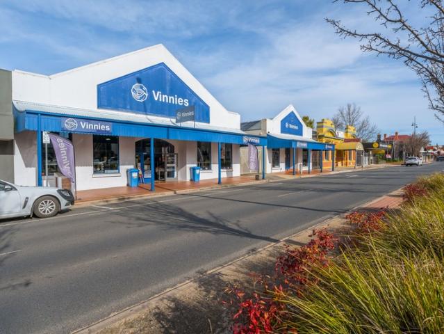 Retail for sale in Wodonga, Victoria