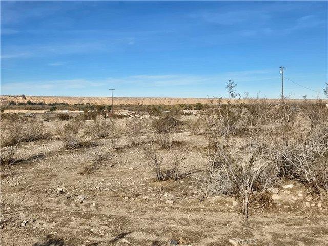 Land for sale in Oro Grande, California