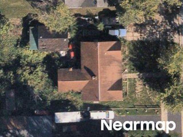 House for sale in Oak Lawn
