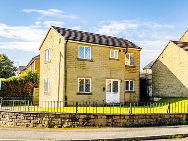 House for sale in Halifax, West Yorkshire