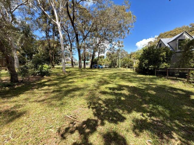 Land for sale in Macleay Island, Greater Brisbane