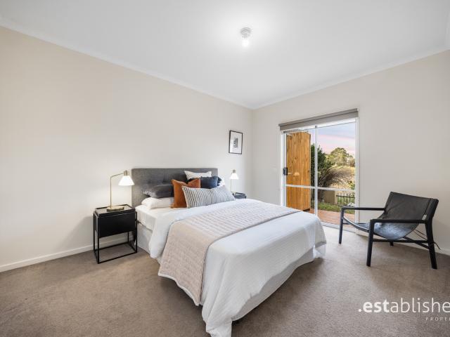 Townhouse for sale in Camerons Creek, Victoria