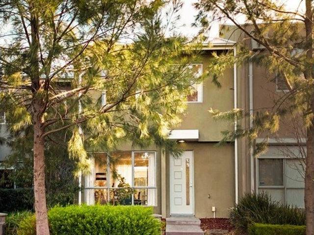 Townhouse for rent in Camerons Creek, Victoria