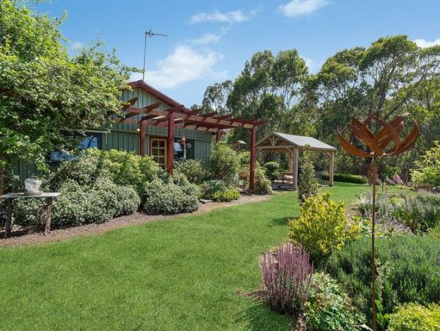 Cottage for sale in Batlow, New South Wales