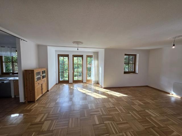 Haus mieten in Niederhollabrunn, Niederösterreich