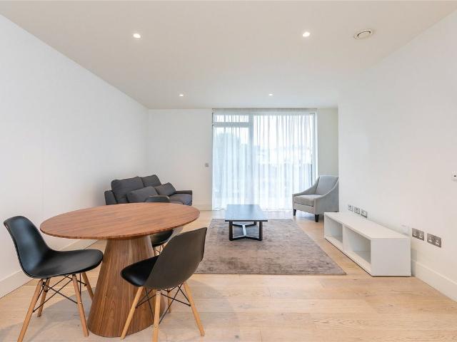 House for rent in Royal Borough of Kensington and Chelsea, Greater London