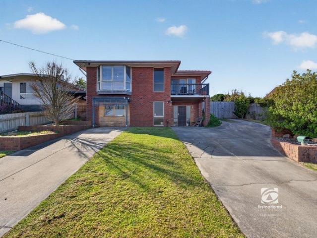 House for sale in Lakes Entrance, Victoria