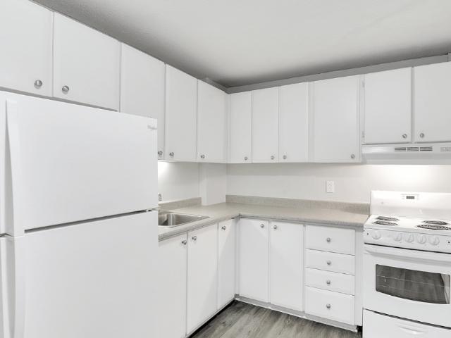 Apartment for rent in Mulhurst Bay, Ontario