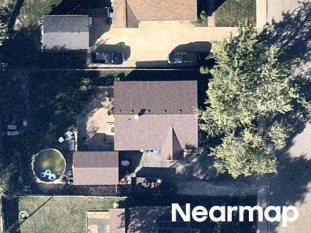 House for sale in Carpentersville, Illinois