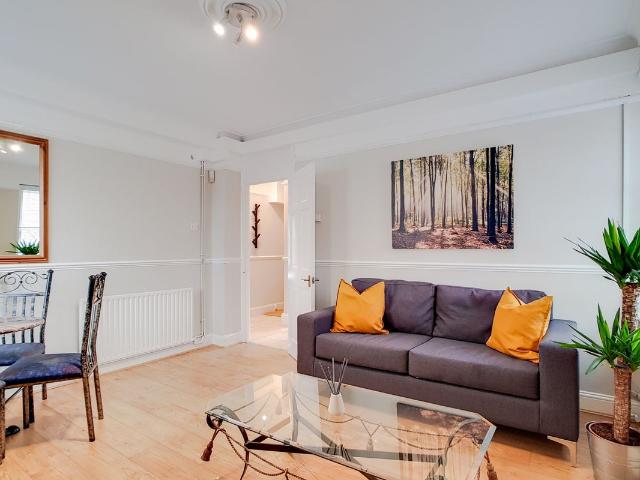 Apartment for rent in Blackwall, Greater London