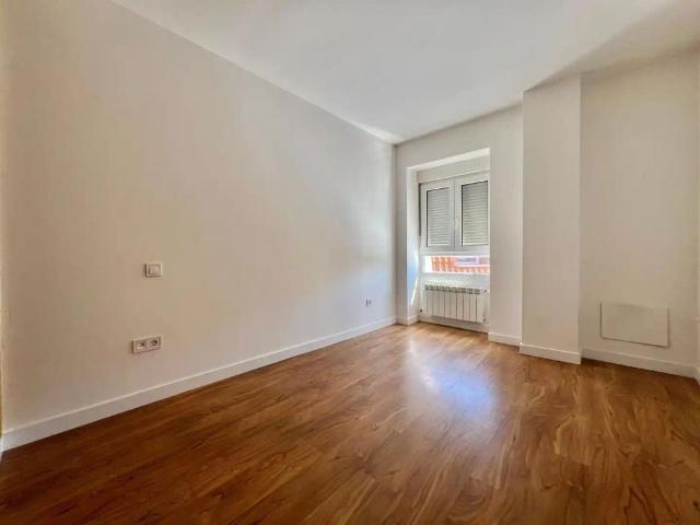 Apartamento en alquiler en Sexmo de Lozoya, Navalafuente