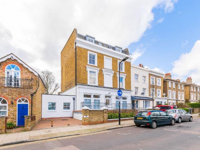 Studio for rent in London Borough of Hackney, Greater London