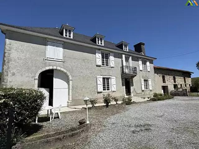 Maison vente à Oloron-Sainte-Marie, Navarrenx