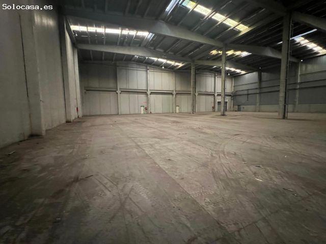 Nave en venta en Celrà, Girona