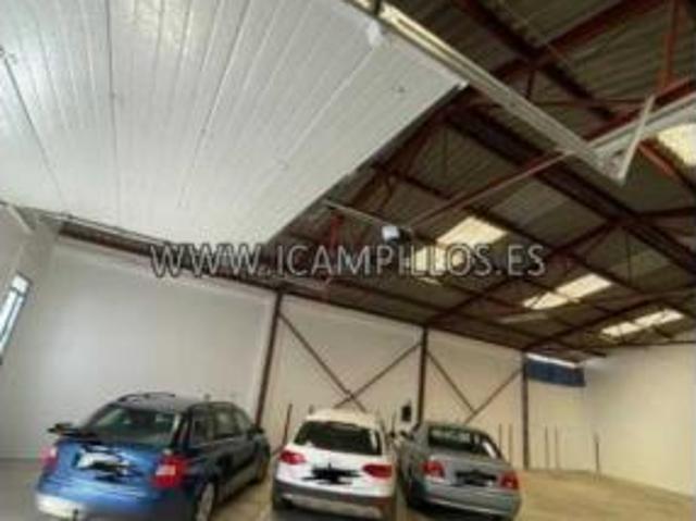 Nave en venta en Baena, Córdoba