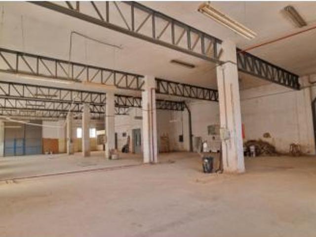 Nave en venta en la Florida, Benetússer