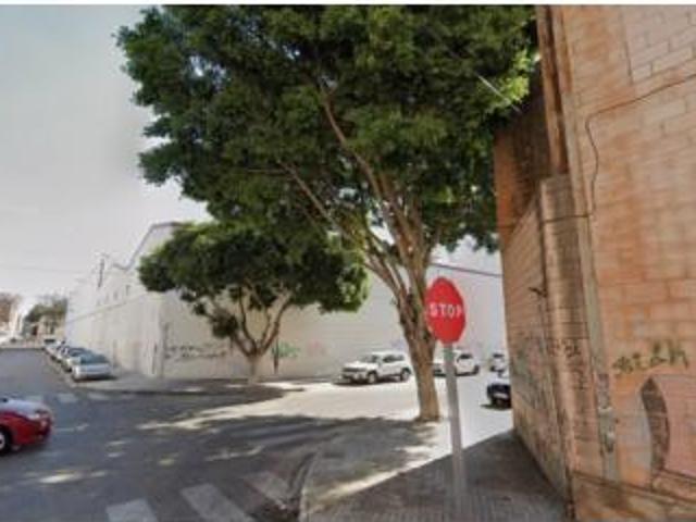 Nave en venta en la Florida, Benetússer