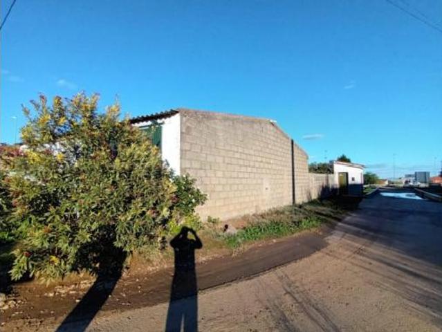 Nave en venta en Mérida, Badajoz