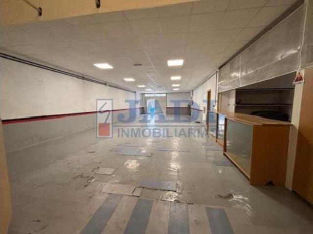 Nave en venta en Valdepeñas, Ciudad Real