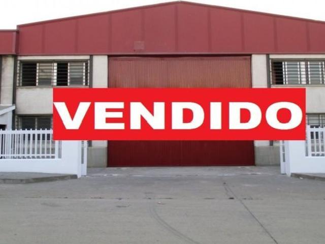 Nave en venta en Polígono Industrial Los Villares, Villares de la Reina