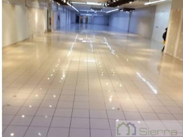 Nave en venta en Sarria