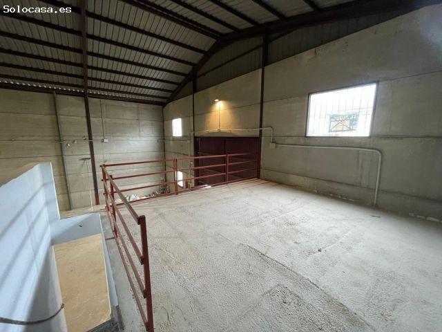 Nave en venta en Casar De Cáceres, Extremadura