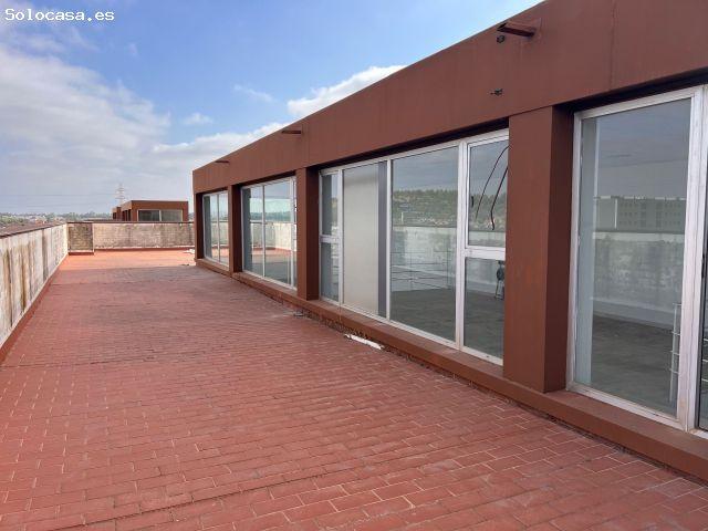 Nave en venta en Gelves, Andalucía