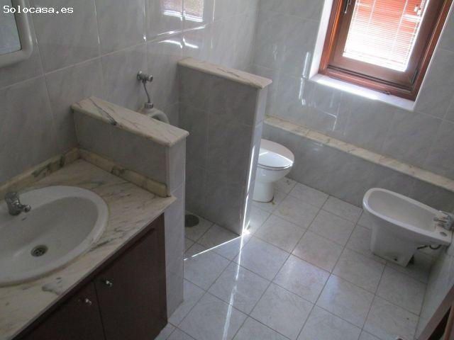 Nave en venta en Lugo, España