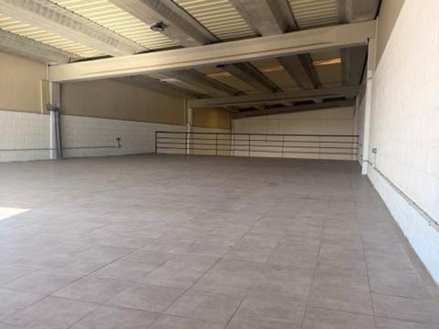 Nave en alquiler en Nueva Andalucía, Costa del Sol Occidental