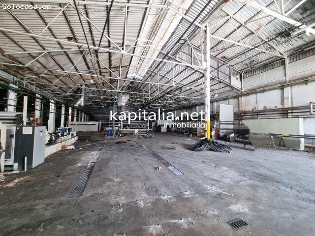 Nave en venta en Ontinyent, Valencia