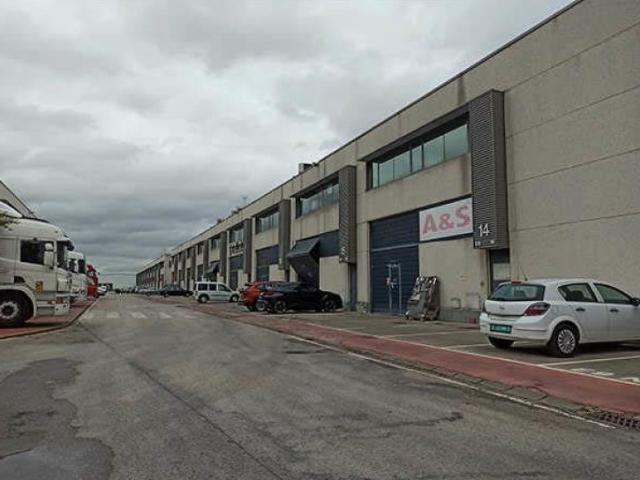 Nave en venta en Madrid
