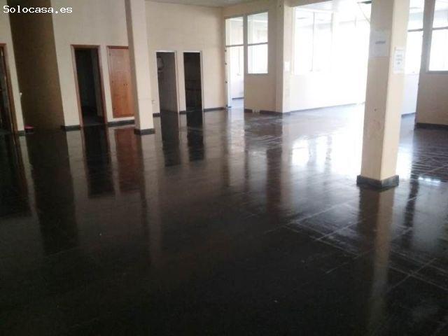 Nave en venta en El Alcaide, Córdoba