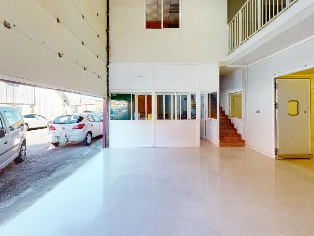 Nave en venta en Jaén, Andalucía
