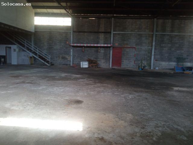 Nave en venta en Alcoy, Alicante