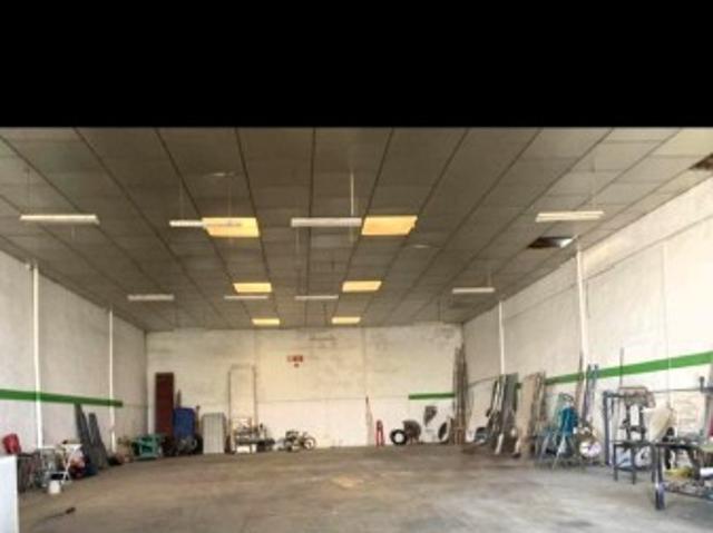 Nave en venta en Lucena, Andalucía