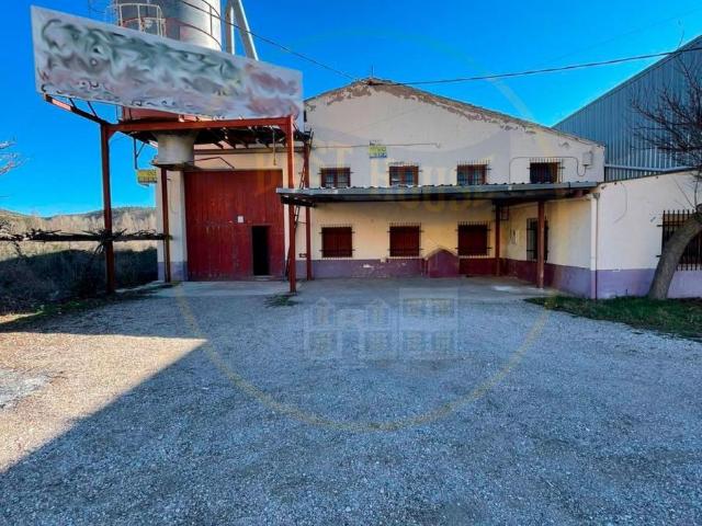 Nave en venta en Las Valeras