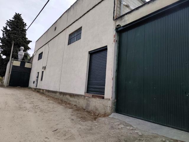 Nave en venta en Lucena, Andalucía