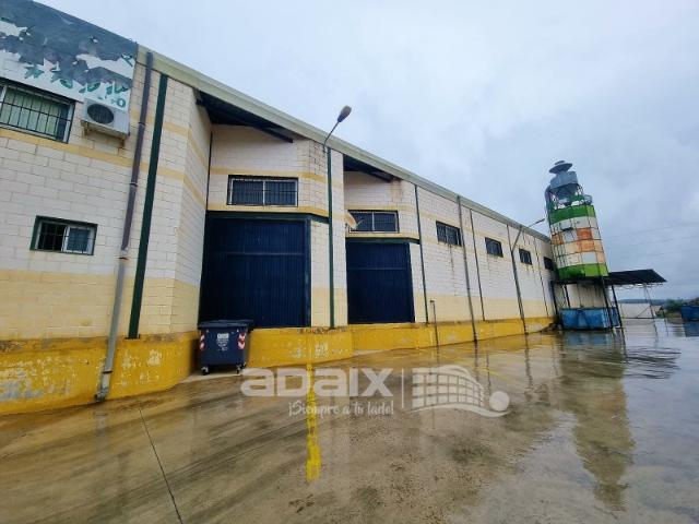 Nave en venta en Lucena, Andalucía