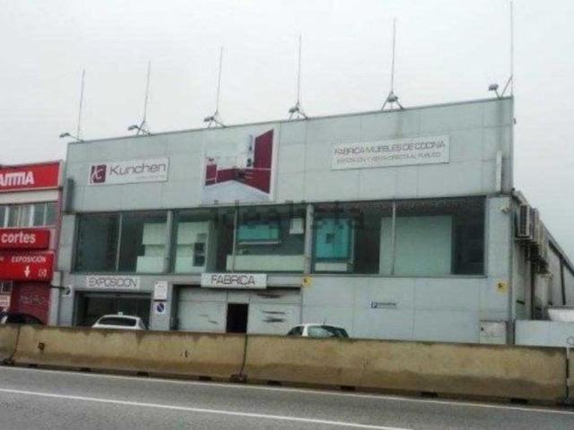Nave en venta en Parla