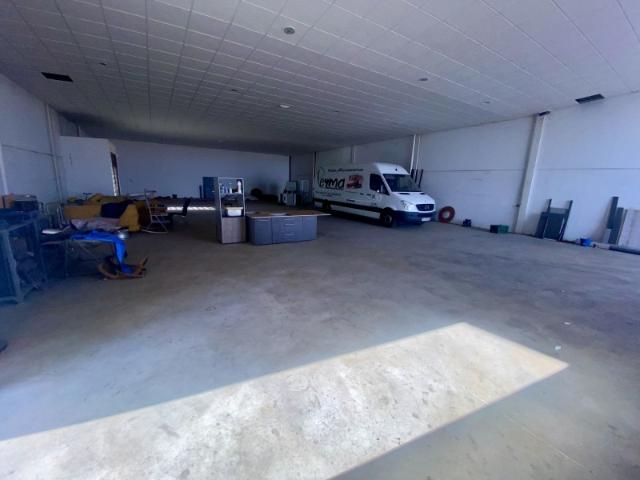Nave en venta en Lobón, Extremadura