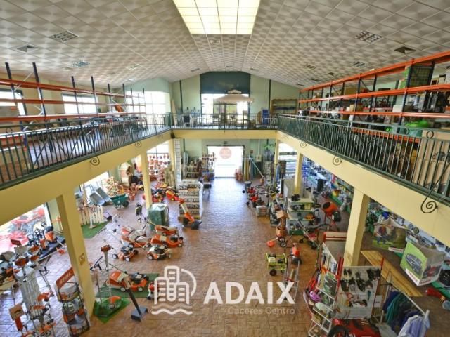 Nave en venta en Casar De Cáceres, Extremadura